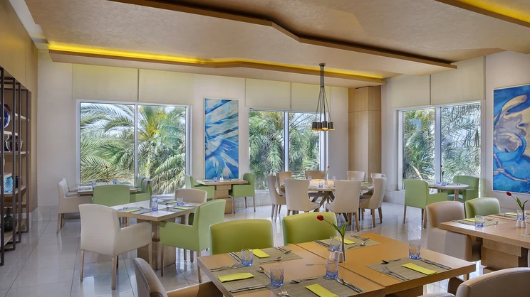 Al Habtoor Grand Resort, Autograph Collection